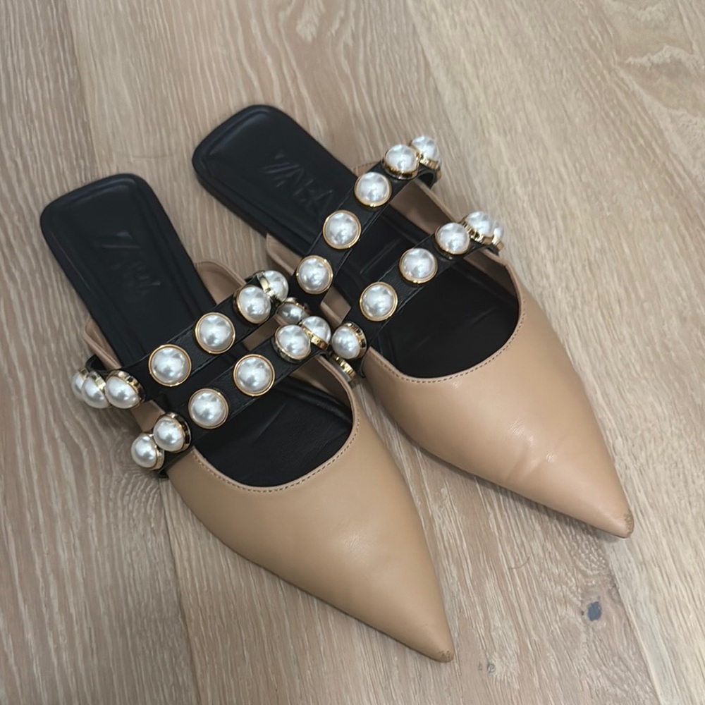 Elegant Beige Pearl-Embellished Women's Mules